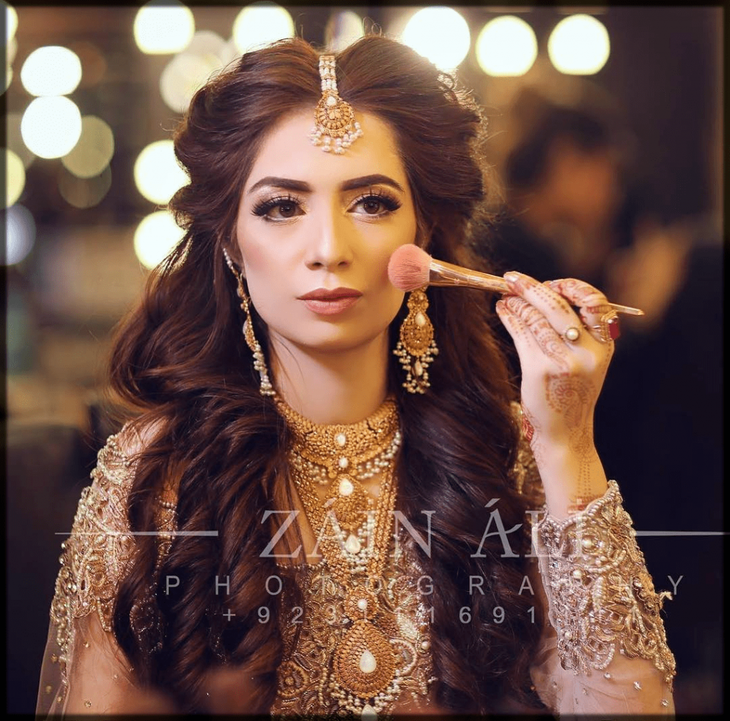 Latest Pakistani Bridal Hairstyles 2022 For Mehndi Barat And Walima Hot Sex Picture 9280