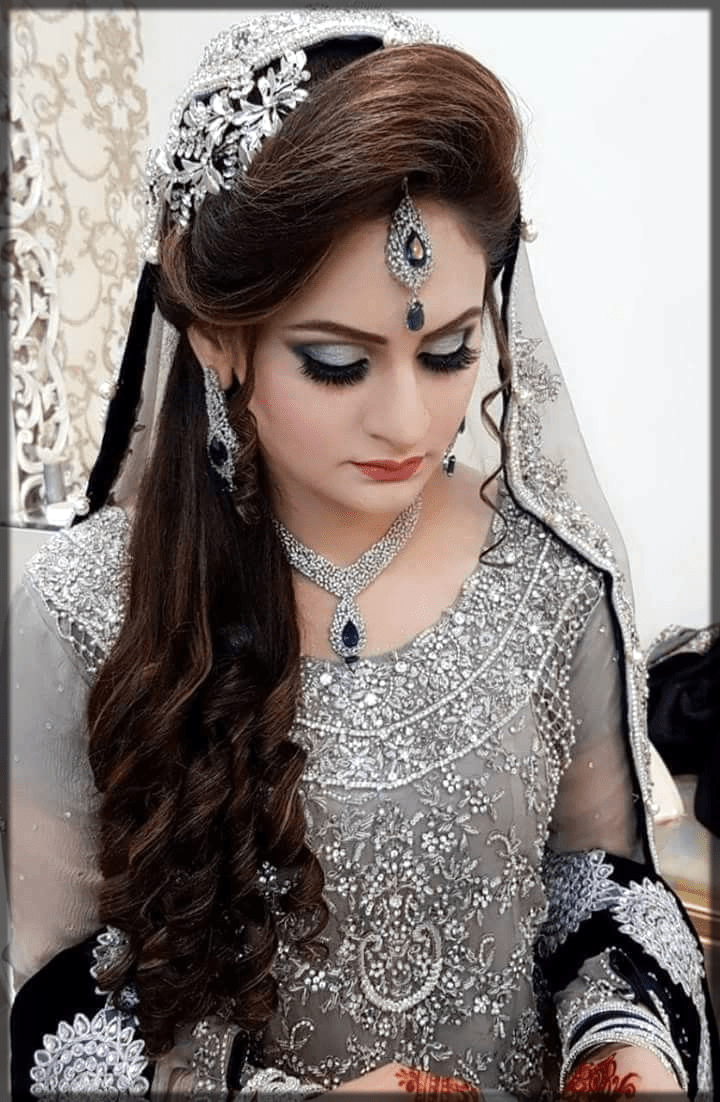 Pakistani Bridal Lehenga Mehndi Dresses For Girls 2020 Pin By Zai Noor🦄 On What You Want In