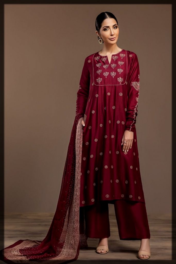 Best Winter Dresses for Pakistani Women 2022 by Top Brands/Designers